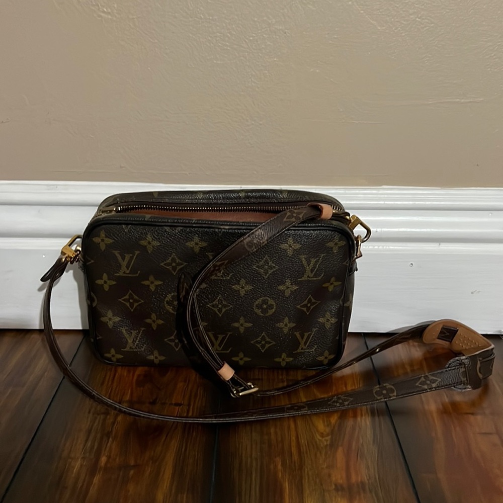 Louis Vuitton Compiegne 23 Clutch/Shoulder Bag 💼